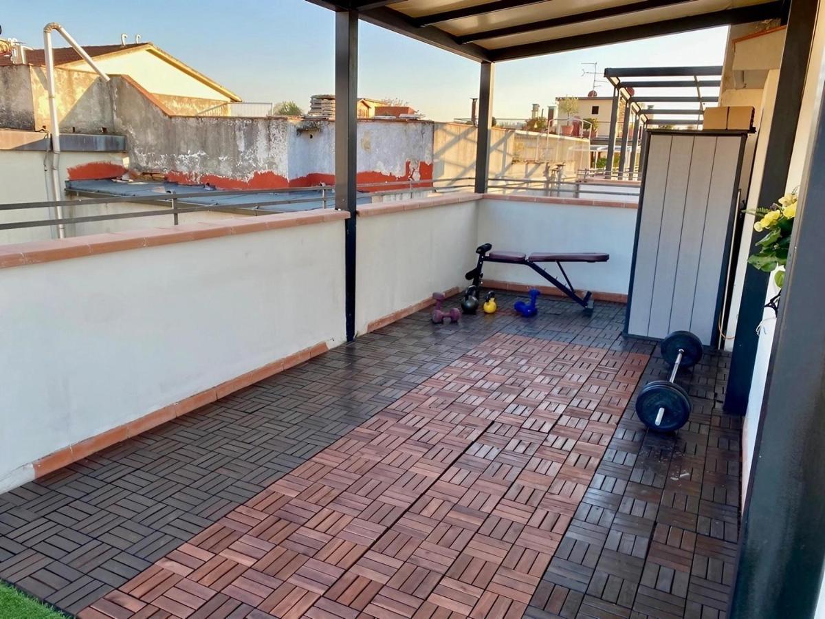 Appartement Rilassante Superattico Con Viste Sulle Coline E Jacuzzi - Perfetta Fuga Romantica